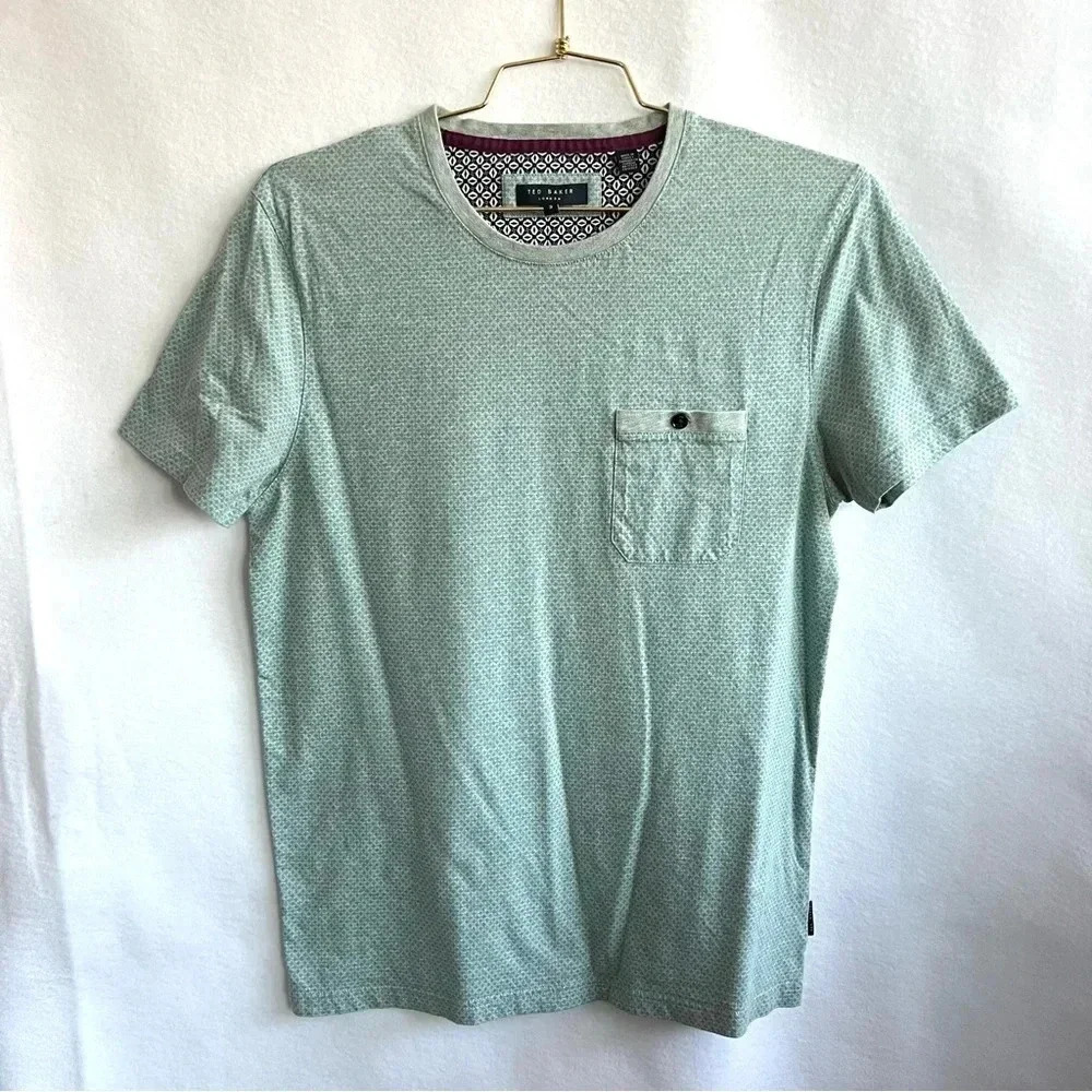 Ted Baker London Tee Size 3 (Medium) Chest Pocket Teal Geometric Print Crewneck